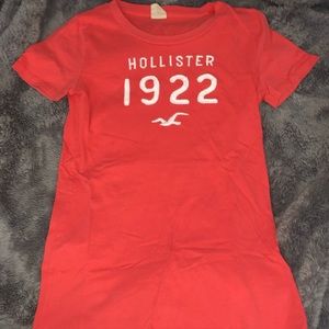 Hollister Tee
